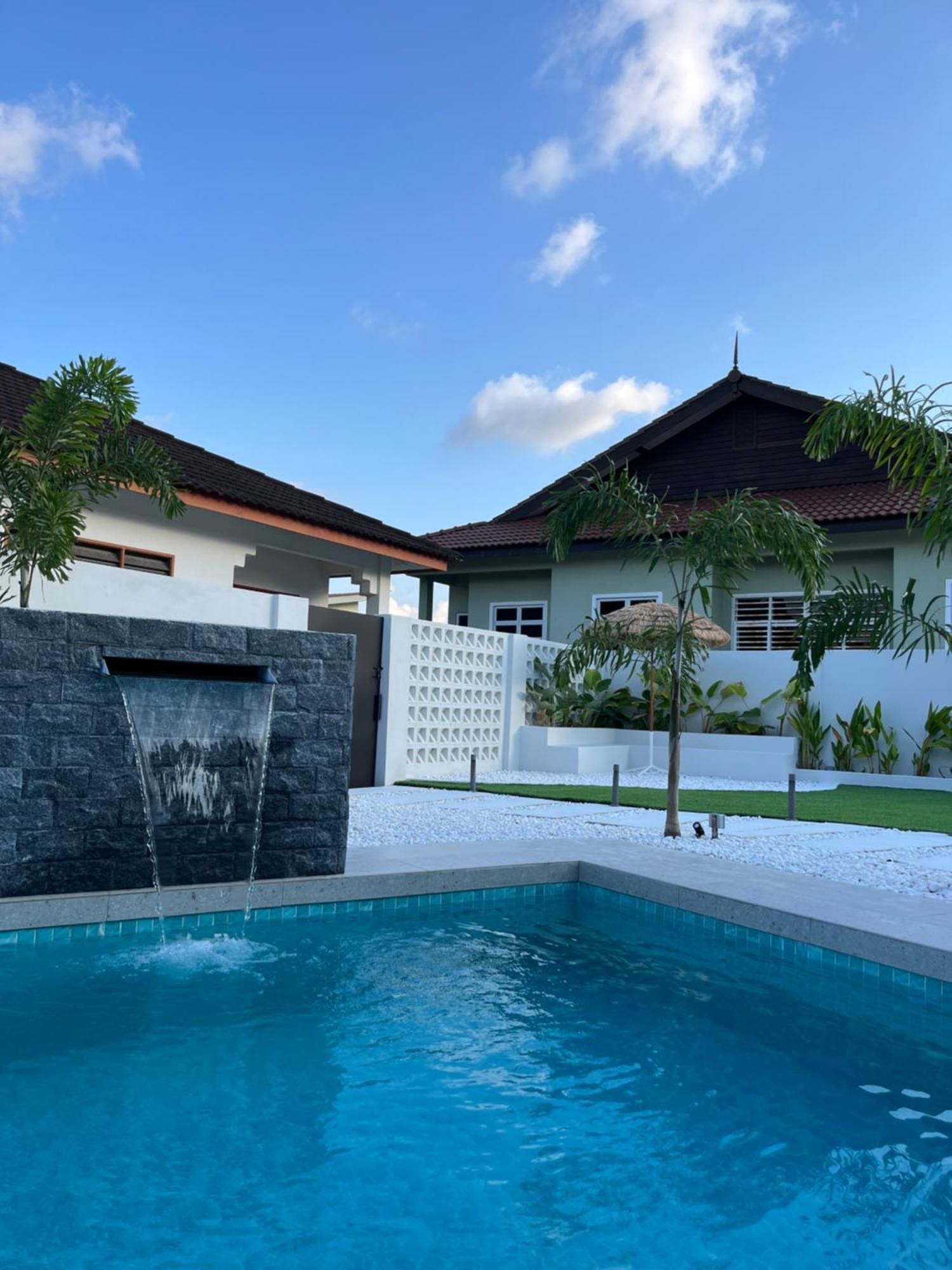 Home In Terengganu With Private Pool Kuala Terengganu Exterior photo
